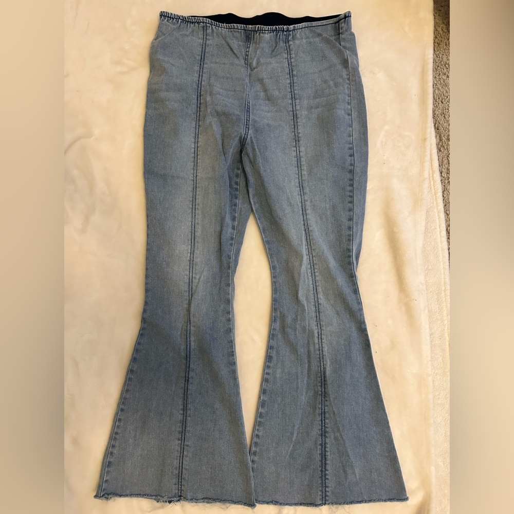 Bell bottom/flare jeans